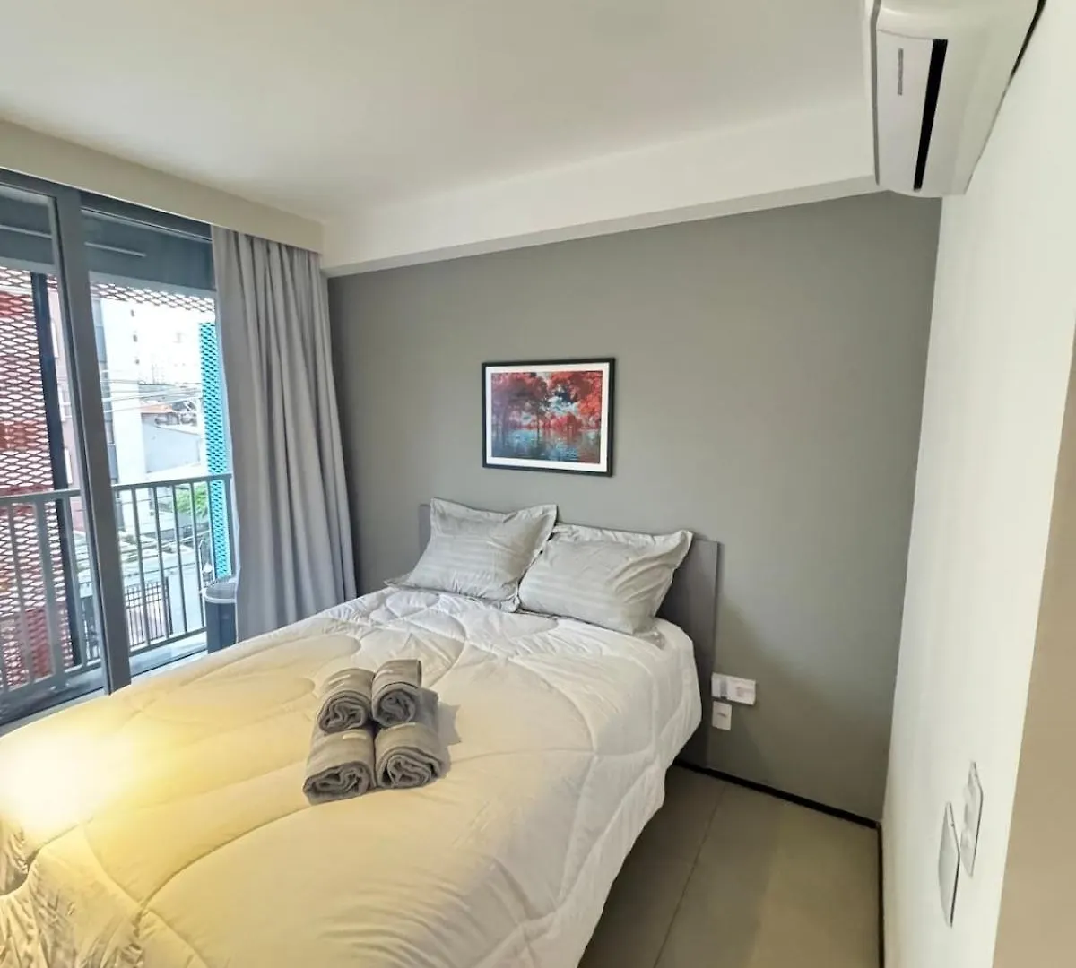 218 - Ap Moema | Prox Metro E Ibira! A/C, Wifi, Academia Apartment Sao Paulo 0*,  Brazil