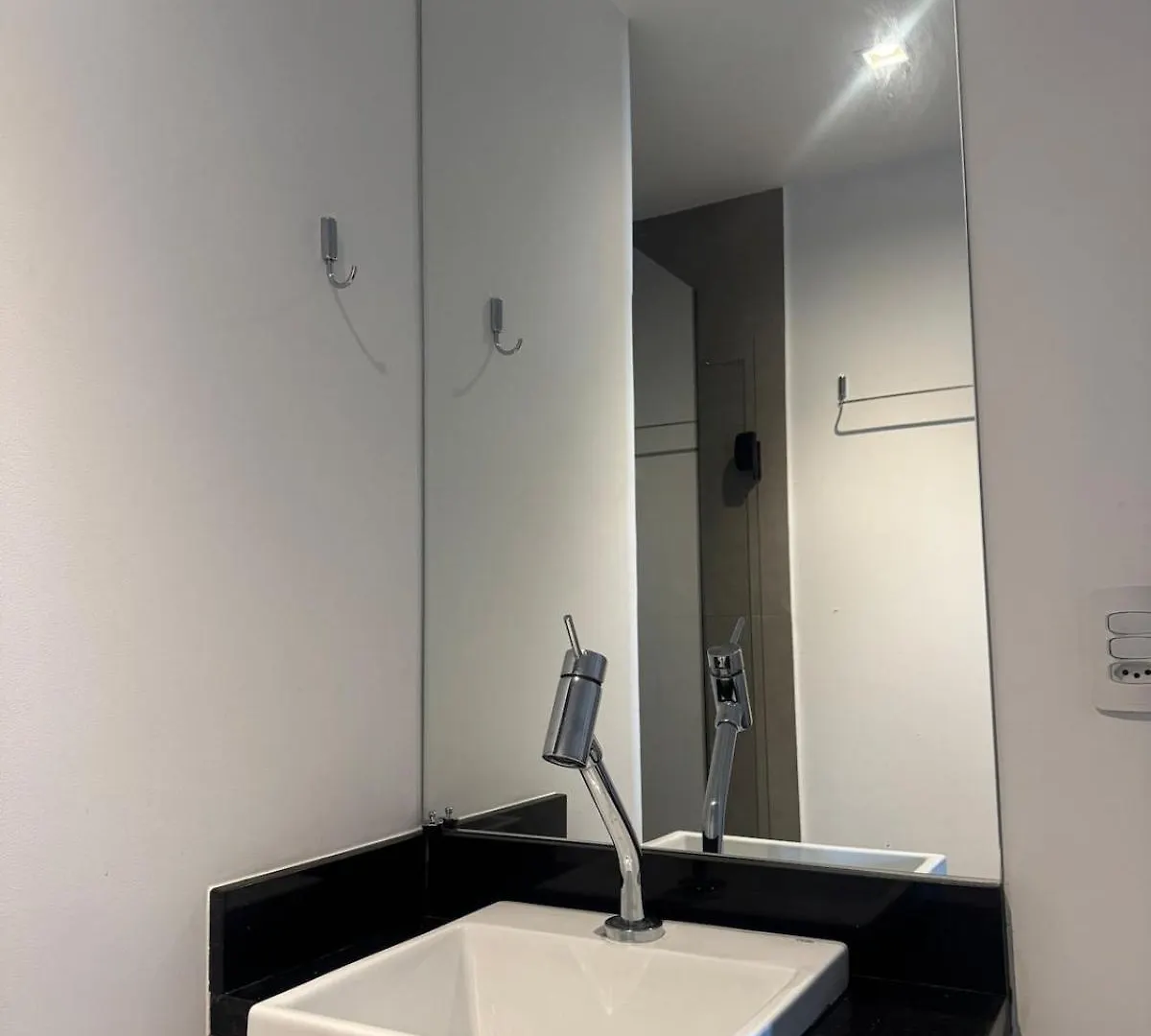 218 - Ap Moema | Prox Metro E Ibira! A/C, Wifi, Academia Apartment Sao Paulo