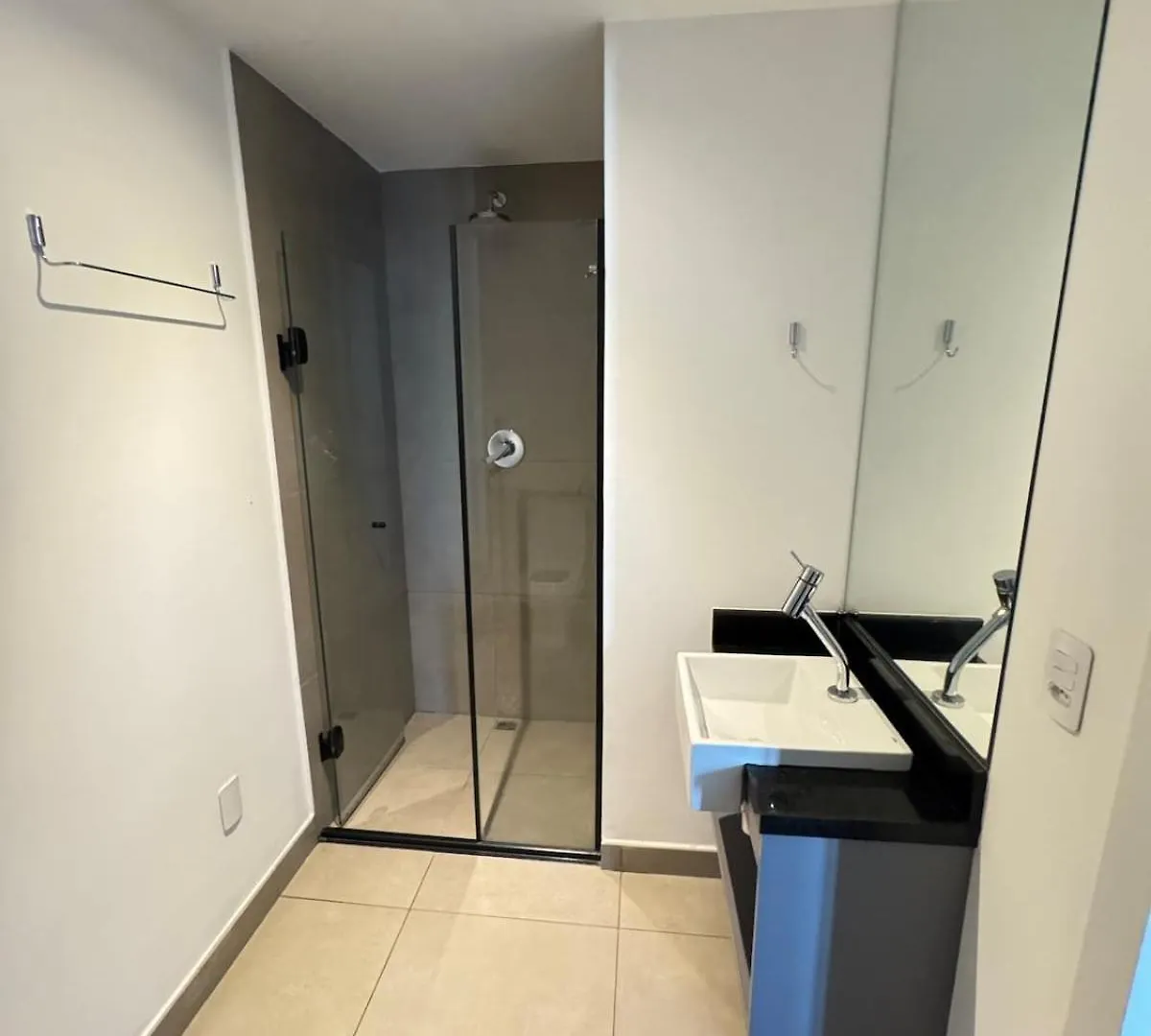 218 - Ap Moema | Prox Metro E Ibira! A/C, Wifi, Academia Apartment Sao Paulo