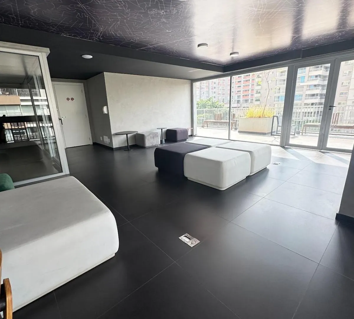 218 - Ap Moema | Prox Metro E Ibira! A/C, Wifi, Academia Apartment Sao Paulo