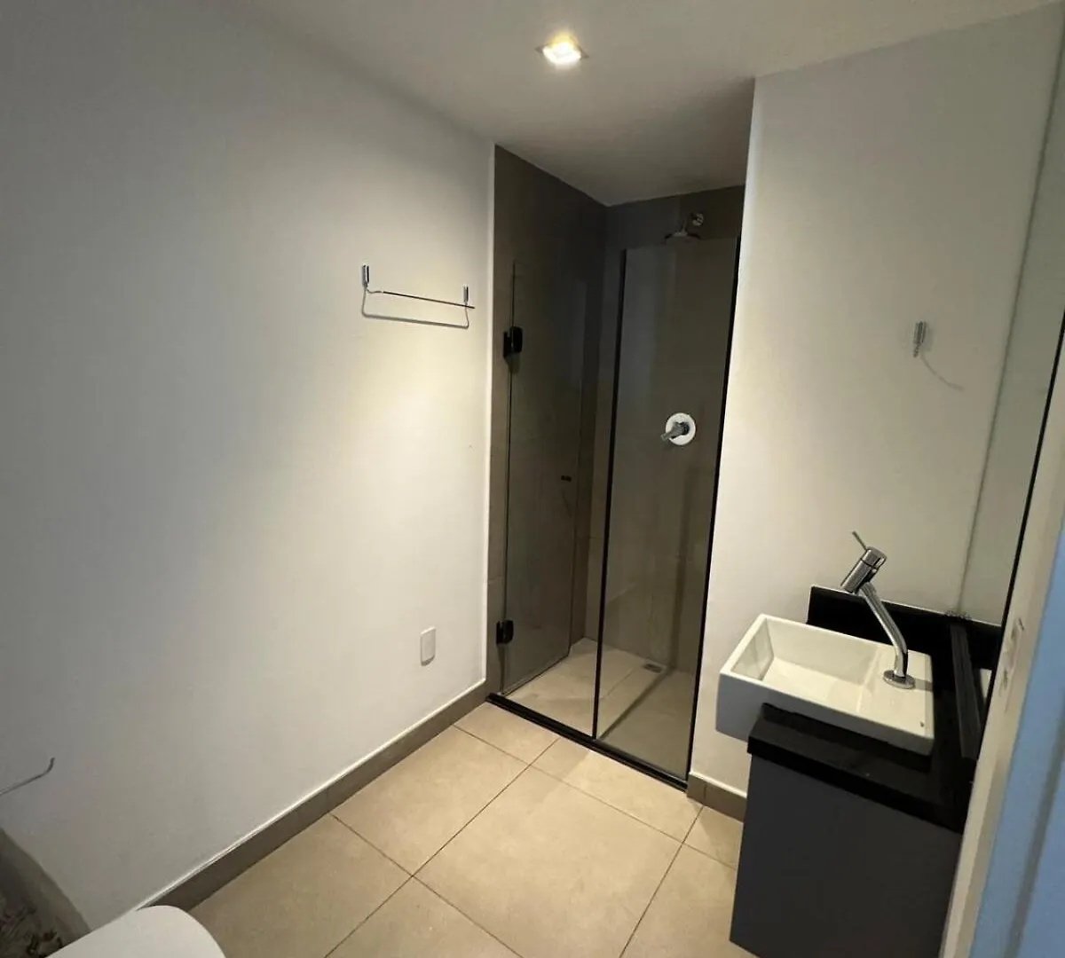218 - Ap Moema | Prox Metro E Ibira! A/C, Wifi, Academia Apartment Sao Paulo